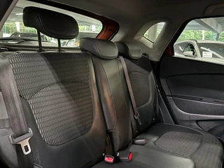 Renault Captur 0.9 TCe Dynamique/ Achteruitrijcamera/ Parkeersensoren achter / 32