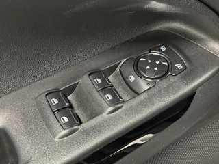 Ford EcoSport 1.0 EcoBoost Titanium ECC LM CARPLAY NAVI CRUISE. / 17