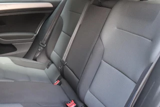 Volkswagen e-Golf 116 PK | SOH 83,6% | NAVI | STOELVERWARMING | / 22