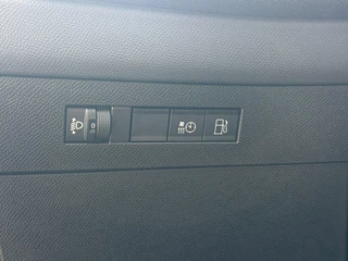 Opel Astra 1.6 Hybrid Elegance ACC - STOELVERWARMING - CARPLAY / 25