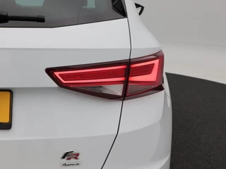 SEAT Ateca 2.0 TSi 190 Pk Automaat FR 4DRIVE | Trekhaak | 1900kg trekgewicht! | 360° Camera | Panodak | Cruise | CarPlay | 19 Inch / 16