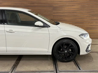 Volkswagen POLO 1.0 TSI Style Black Edition Business | Matrix LED | IQ.Light |CarPlay | Stoelverwarming | ACC | Camera | Trekhaak / 18