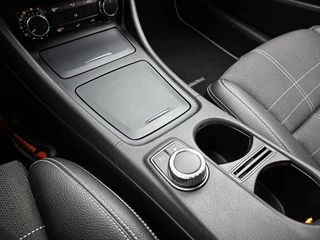Mercedes-Benz GLA-klasse 180 Business Solution AMG | Trekhaak | CarPlay | Camera | Navigatie | Cruise Control / 23