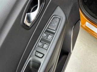 Renault Captur 0.9 TCe Intens | Cruise Control | Navigatie | Camera | Parkeersensoren / 27