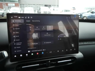 Leapmotor B03X ProMax Design 53 kWh 382KM WLTP l Hoge Zit & Verrassend Ruim! l Stoel- en Stuurwielverwarming l 360 Camera l Wireless Apple Carplay & Android Auto l Full-LED l 14,6'' Display l 18'' Lichtmetalen Velgen / 25