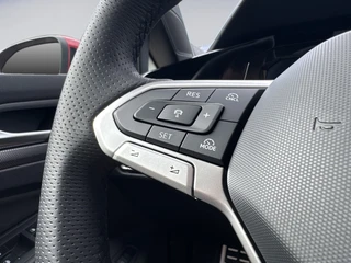 Volkswagen Golf 1.5 eHybrid GTE / 5JR Garantie / Pano / Trekhaak / 360 / HUD / DCC / Matrix / 24