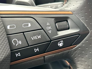 CUPRA Leon 1.4 e-Hybrid VZ Business PHEV | Stoel/Stuur Verwarming Carplay Keyless Camera / 47