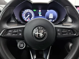 Alfa Romeo Tonale 1.3T PHEV Ti | Camera | Adaptive Cruise | Electrische achterklep | / 16