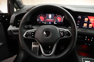 Volkswagen Golf Variant 1.5 eTSI 150pk DSG 2x R-Line h/k Navigatie Adaptive Cruise PDC Virtual Cockpit / 18