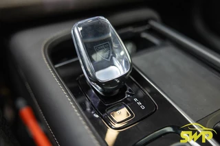 Volvo XC90 2.0 T8 Recharge AWD Ultimate Dark | Pano | Trekhaak zwenkbaar | Massage | Stoelventilatie | Harman Kardon | HUD | 4-zone | BLIS | ACC | Full option / 10