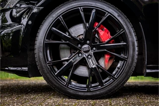 Audi A6 Avant 55 TFSI e Quattro S Line  Full Black Matrix Led Panorama 21" ACC Trekhaak / 17