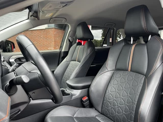Toyota RAV4 2.5 Hybrid AWD ADVENTURE STOEL/STUURVERWARMING BLIND-SPOT AD-CRUISE 360-CAMERA APPLE/ANDROID / 7