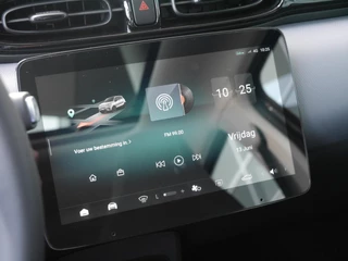 Leapmotor T03 Design 37.3 kWh | Nieuwe auto | Snel leverbaar! | Actieradius van 265 km (WLTP) Gecombineerd | Camera | Panoramadak | Adaptive cruise control | Dodehoek detectie | Lichtmetalen velgen / 23