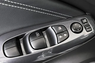 Nissan Juke 1.6 Hybrid N-Design Automaat Trekhaak Stoelverwarming Keyless / 29
