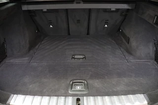 BMW 3 Serie Touring M340i xDrive High Executive M Sport Pakket Automaat  / Live Cockpit Professional / Panoramadak / Trekhaak / Individual Leder Merino / Driving Assistant / M Sport Differentieel / Harman Kardon / M Adaptief Onderstel / Safety Pack / Head-Up Display / 19 Inch / Stoelverwarming voor+achter / 50