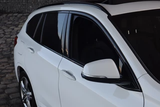 BMW X1 sDrive18i M Sport Schuifdak | Camera | Stoelverwarming / 14