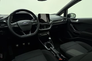 Ford Fiesta 1.0 EcoBoost ST-Line | Panoramisch Schuifdak | Climate control | Navigatie | Lichtmetalen velgen| Parkeersensoren | Keyless start | Extra getint glas / 18