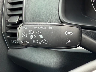 Skoda Karoq 1.5 TSI ACT Business Edition, trekhaak, stoelverwarming, navigatie, climaat controle / 28