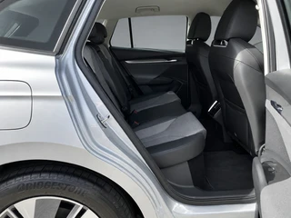 Škoda Enyaq iV 60 | 1e eigenaar | dealer onderhouden | navigatie | camera | sfeerverlichting | apple carplay | SOH 92% / 20