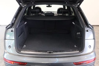 Audi Q5 55 TFSI e quattro Competition  B&O Panoramadak ACC PDC 24 Maanden garantie* (Vraag naar de voorwaarden) / 24