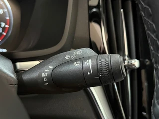 Volvo V60 2.0 B3 R-Design | Panoramadak | Harman Kardon | 360 Camera | Apple carplay & Android Auto / 34