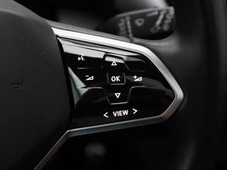 Volkswagen ID.4 First Max 77 kWh | Stoel/Stuurverwarming | Panorama dak | IQ Light | 360 Camera | Adaptive cruise | 21 Inch / 27