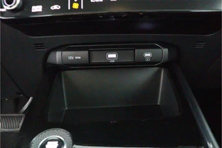 Kia Niro 1.6 GDi Hybrid DynamicLine  - Climate Control - Adaptieve Cruise Control - Lichtmetalen Velgen - Navigatie - Fabrieksgarantie tot 05-2032 / 56
