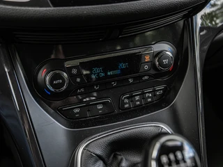 Ford KUGA 1.5 ST-line Titanium | Navi | Xenon | Climate control | PDC v+a | Cruise control | Stoelverwarming | Trekhaak / 13