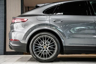 Porsche Cayenne Coupé 3.0 E-Hybrid|ACC|GTS-stoel|Chrono|Pano / 15