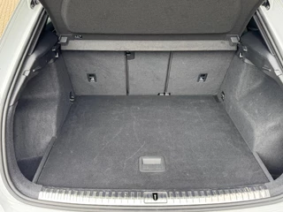 Audi Q3 35 TFSI S Line Edition * Panoramadak * Trekhaak * Stoelverwarming * Parkeercamera * / 9