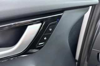 Kia EV6 GT-Line 77.4 kWh SOH: 100%! | Glazen schuifdak | Trekhaak | Stoel & Stuurverwarming | Electrische achterklep | Keyless | Rondomzicht camera / 27