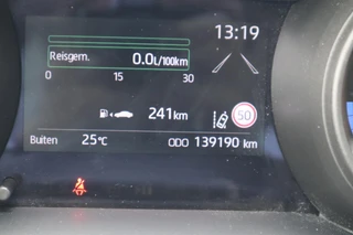 Toyota Yaris 1.5 HYBRID DYNAMIC LED LMV-16" APPLE/ANDROID KEYLESS NAVI ALL-SEASON DEALER ONDERHOUDEN / 20