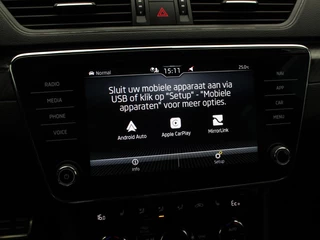 Škoda Superb Combi 1.4 TSI iV Sportline Business | Trekhaak | Camera | Stoel/Stuur Verwarming | Carplay | Navigatie | Climatronic | 19 Inch | 39.084 Km !! / 30