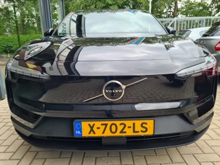 Volvo EX30 Single Motor Extended Range Ultra 69 kWh|Harman/Kardon|panodak / 18
