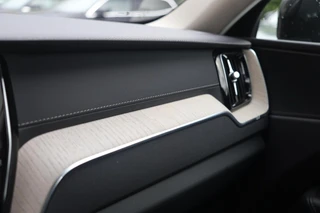 Volvo XC60 T6 Recharge AWD Inscription | Stoelverwarming | Trekhaak | Parkeercamera | Panoramadak | Pilot Assist |  BLIS  | Leder | Keyless / 46
