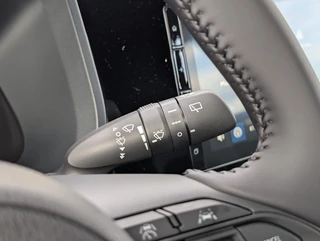 Toyota Aygo X Hybrid 115 Play GO PACK LICHTMETAAL APPLE & ANDROID CRUISE CONTROL METALLIC LAK / 19