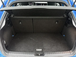 Audi A1 Sportback 30 TFSI S Line edition one  | NAVI | STOELVERWARMING | CLIMAT CONTROL | PARKEER SENSOREN V+A / 24