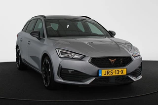 CUPRA Leon Sportstourer 1.4 e-Hybrid Achteruitrijcamera 18" Stoelverwarming Carplay / 2