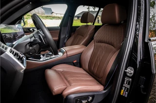 BMW X5 xDrive50e M Sport Pro  Bowers & Wilkins Sky Lounge Massage Crafted Clarity Soft Close / 7