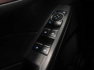 Ford Kuga 2.5 PHEV Plug-In Cool&Connect TREKH./NAVI/CLIMA/WINTERPACK/17"LMV! / 17