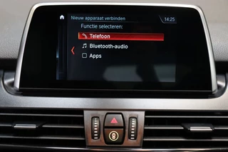 BMW 2 Series Active Tourer 218i Executive Automaat  / Navigatie / Trekhaak / Panoramadak / LED / Achteruitrijcamera / Climate Control / Parkeersensoren voor+achter / Cruise Control / Bluetooth / 24
