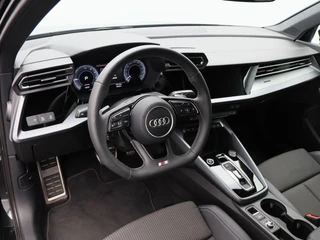 Audi A3 Sportback 45 TFSi 272 Pk e S-line Competition | Trekhaak | Stoelverwarming | Adaptive Cruise | Half Leer | Camera | Carplay | 18 Inch | 28.601 Km !! / 5