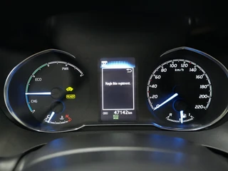 Toyota Yaris 1.5 Hybrid Bi-Tone ✅All Season✅Trekhaak✅Stoelverw.✅Clima✅Camera✅ / 6