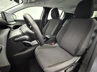 Peugeot e-208 EV Active 50 kWh 3-Fase SOH 95,6% Warmtepomp | Navigatie | Full-Led | Carplay&Android / 17