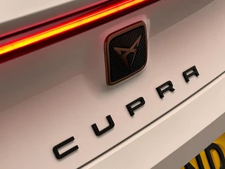 CUPRA Leon 1.4 e-Hybrid VZ Business PHEV | Stoel/Stuur Verwarming Carplay Keyless Camera / 25