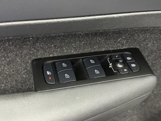 Volvo XC40 1.5 T4 Recharge R-Design Expression | Trekhaak | Leer | Stoel/Stuurverwarming | Camera / 27