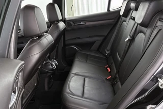 Alfa Romeo Stelvio 2.0 T AWD Veloce Ti 280PK Pano Leder Stuur-Stoelverwarming Keyless Memory / 10