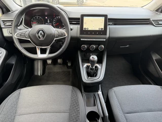 Renault Clio 1.0 TCe / Navigatie / Apple CarPlay - Android / 1e Eigenaar / ALL-Season banden / Cruise Control / PDC met optische w / 4