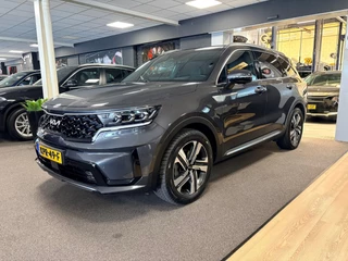 Kia SORENTO 1.6 T-GDI Plug-in Hybrid 4WD ExecutiveLine 7persoons / Panoramadak / 360 camera / head-up /dealer onderhouden / 2