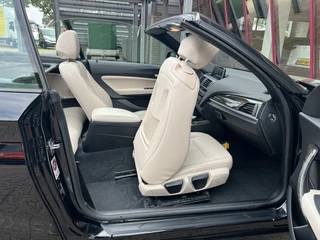 BMW 2 Serie Cabrio 220i  | NL auto | 2e eigenaar | PDC | Navi | Leder | Stoelverw. | / 34